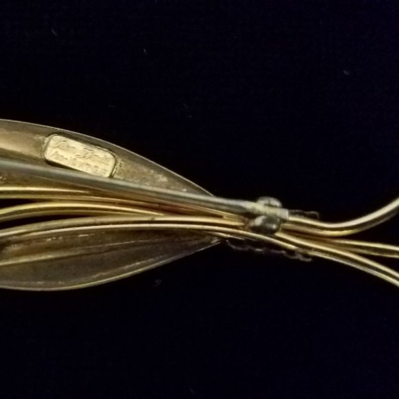 Vintage Van Dell Brooch - Flowers with Blue Rhinestones 1/20 12 KT Gold Filled - Picture 5 of 5